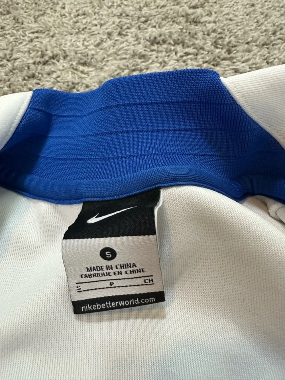 Nike excellent preowned